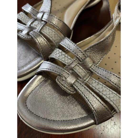 Ecco Flash T-Strap Sandal 10/10.5 EU 41 Metallic Leather Lightweight Comfort - Picture 4 of 10
